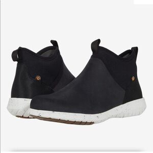 Bogs Women's Juniper Chelsea Snow Rain Boot Black Leather Waterproof Size 6.5